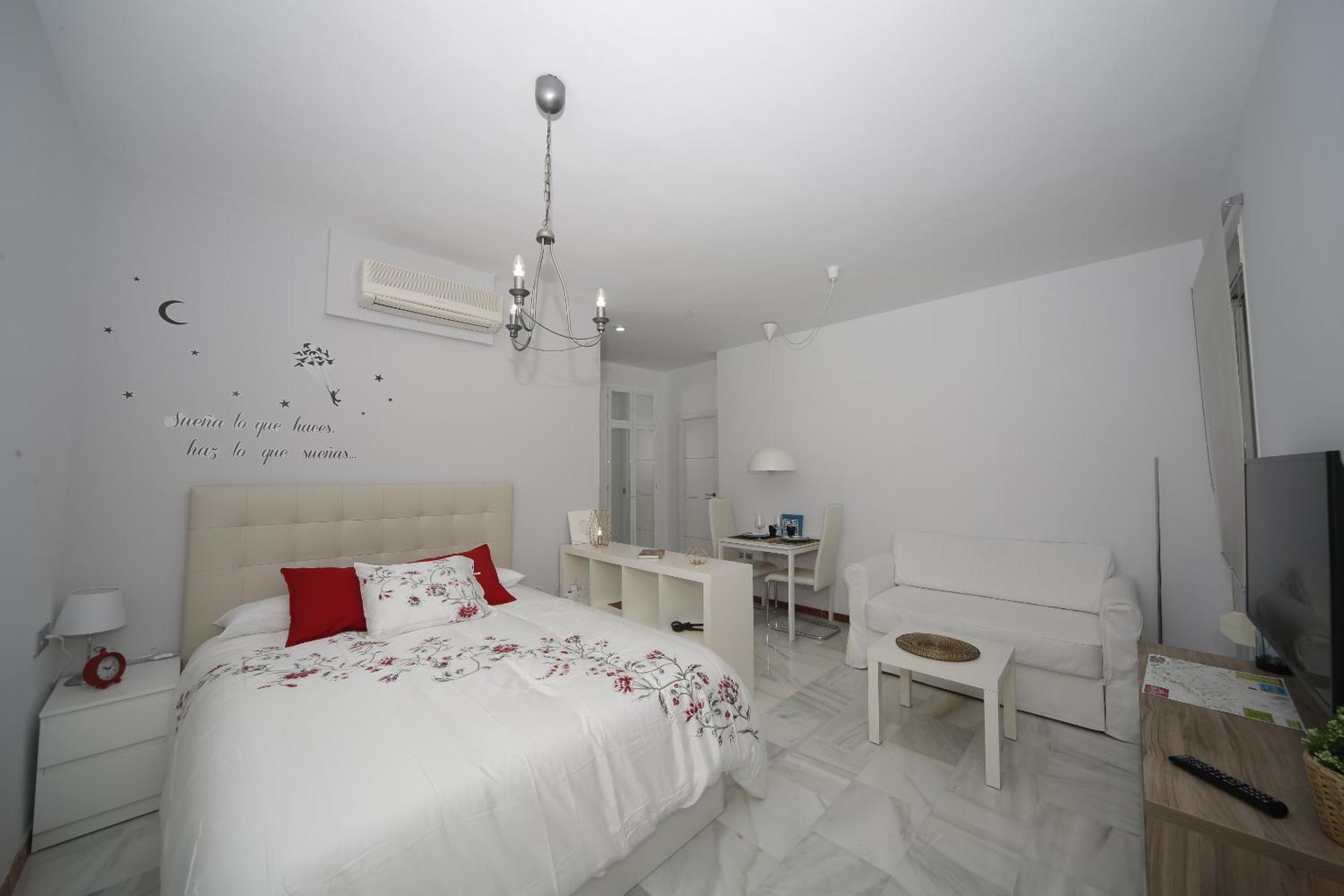 Las Llaves De San Pedro Apartment Seville Ngoại thất bức ảnh